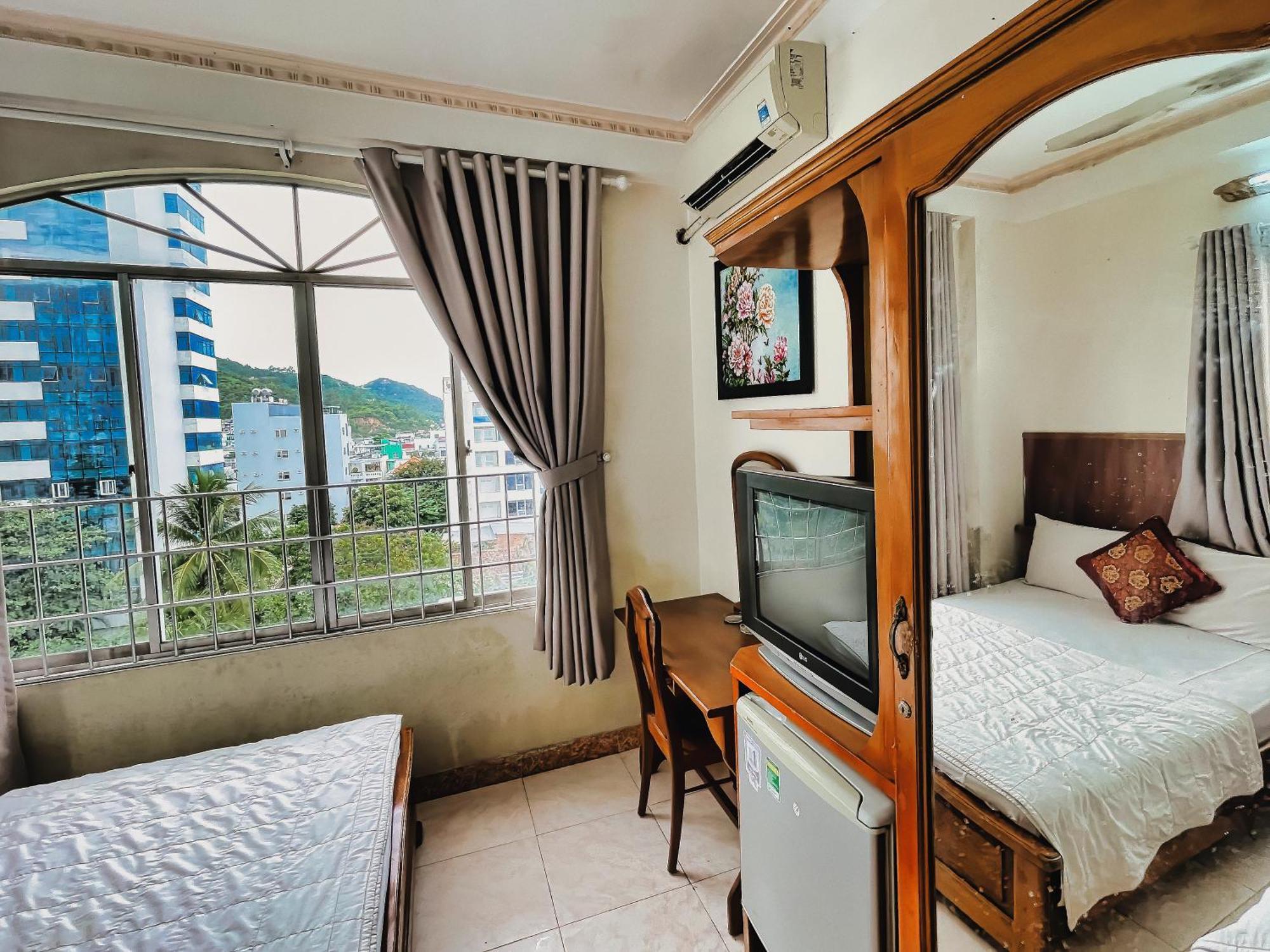 Quang Vinh 2 Hotel Nha Trang Extérieur photo